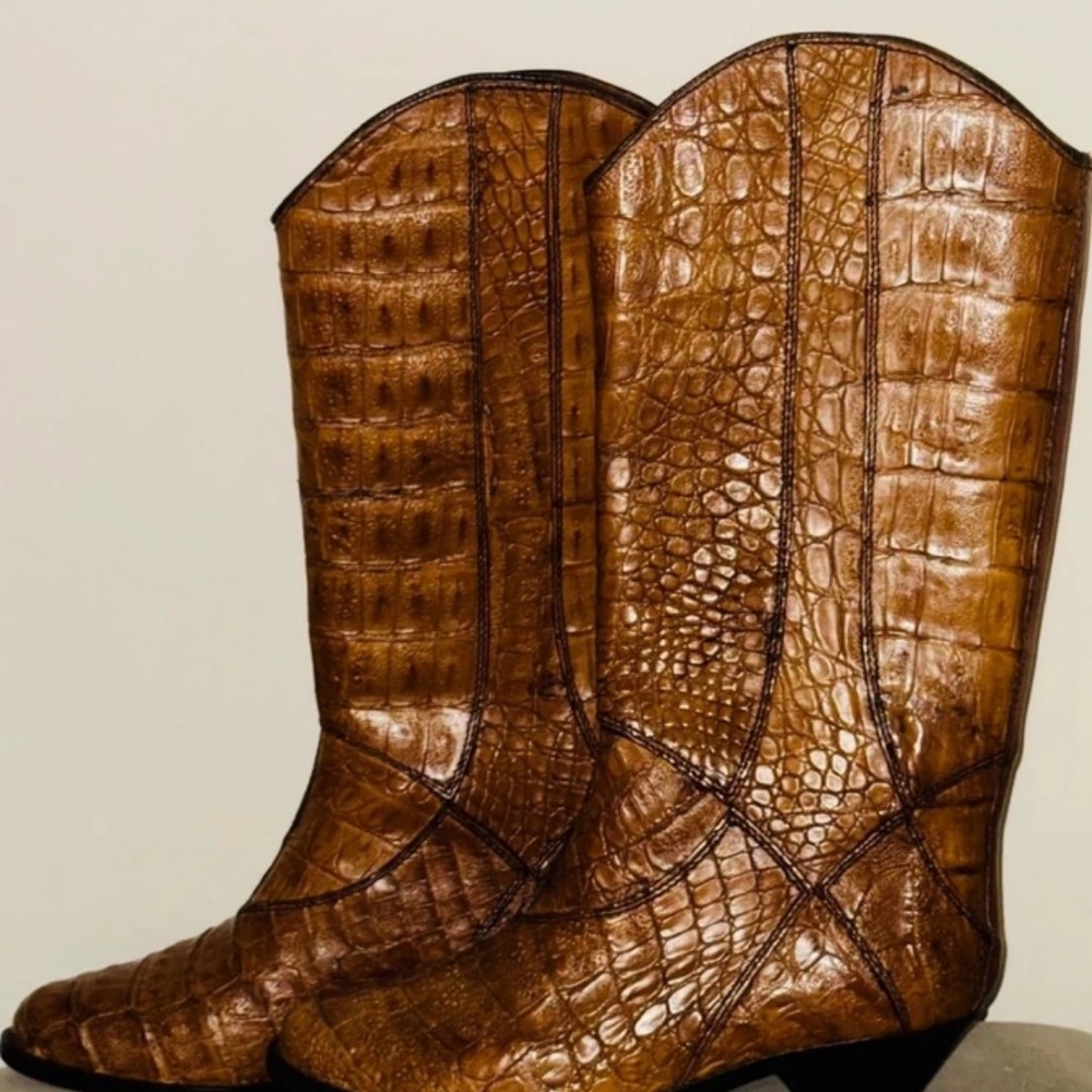 Hunter Brown Croc-Embossed Women's Boots